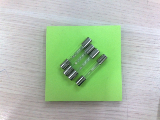 Cầu chì cao áp lò vi sóng Electrolux - Giải pháp tối ưu cho bộ phận cao áp hoạt động ổn định