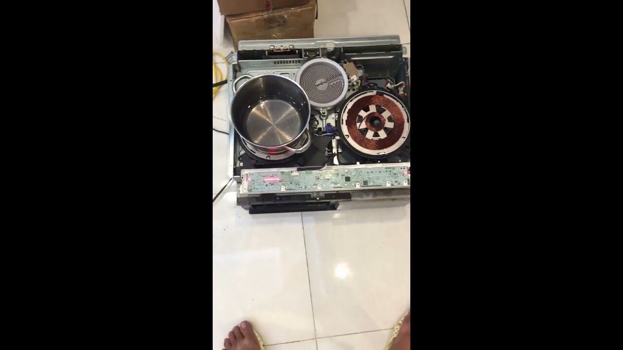 Sửa bếp từ Mitsubishi nội địa Nhật báo lỗi E8 - Nguyên nhân, cách xử lý và phòng tránh hiệu quả