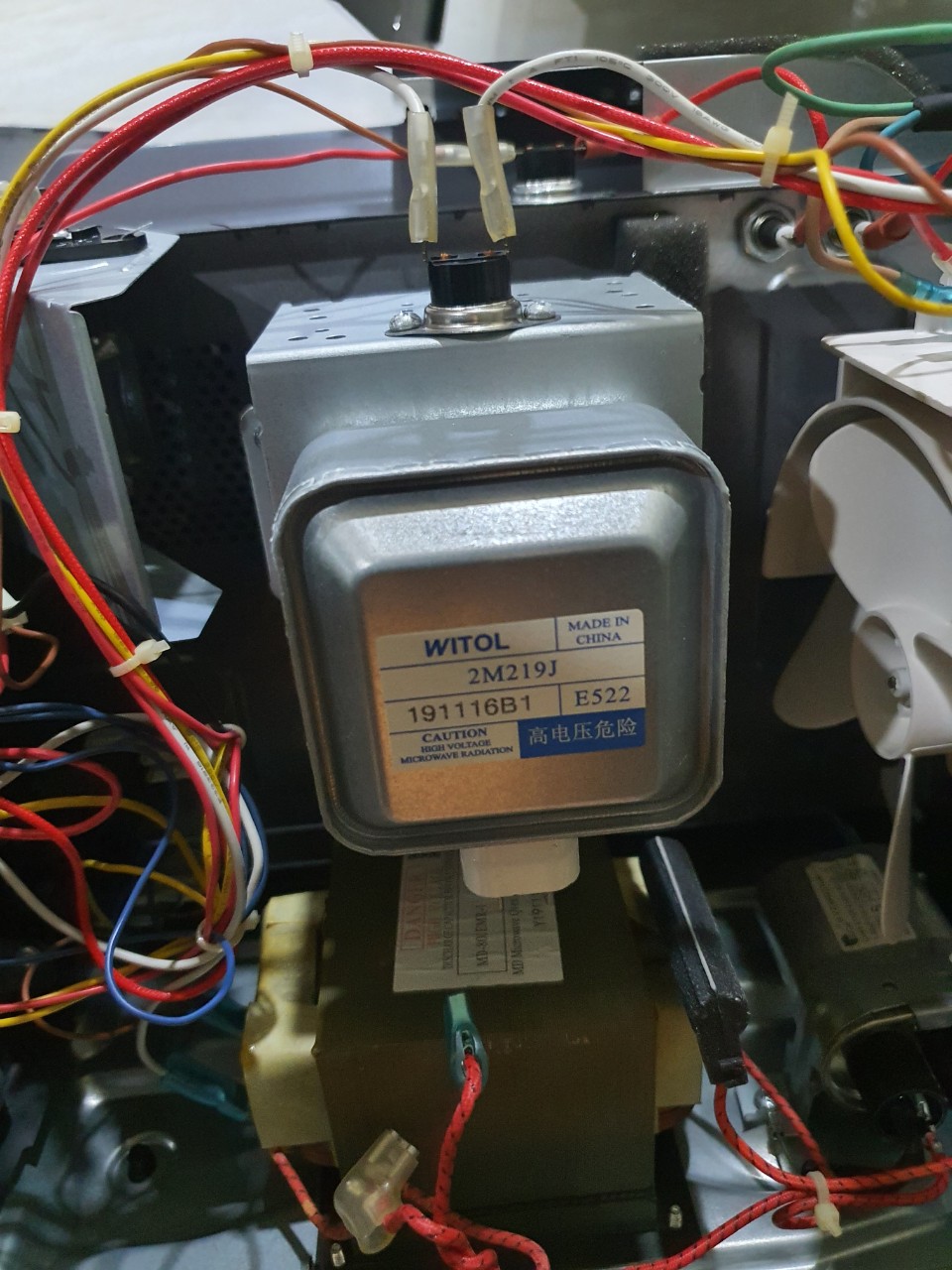 Sửa Chữa Lò Vi Sóng Electrolux - Bí Quyết Khắc Phục Các Sự Cố Thường Gặp Và Đảm Bảo Hoạt Động Hiệu Quả