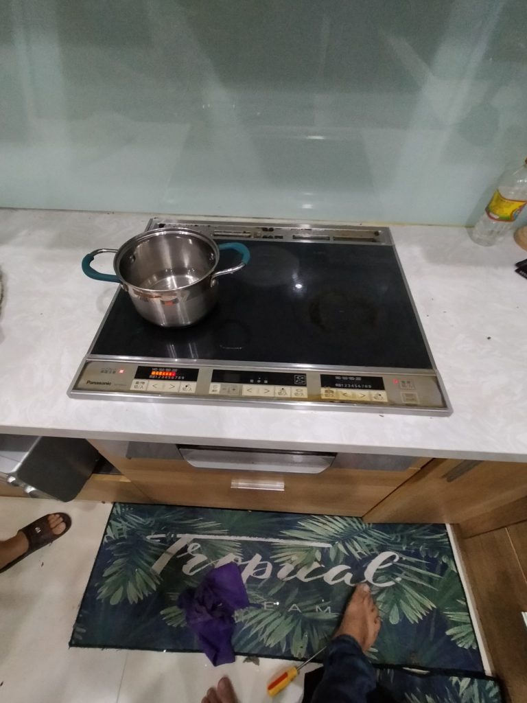sửa bếp từ panasonic