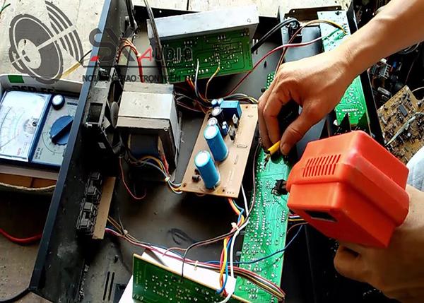 Sửa bếp từ Bosch tại nhà Dịch vụ sửa chữa uy tín và chuyên nghiệp
