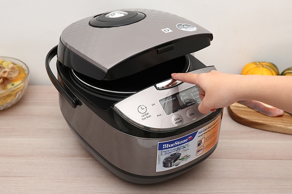 Thay Man Hinh Noi Com Dien Tat Ca Nhung Gi Ban Can Biet 65268eb120084.jpg