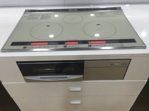 Sua Bep Dien Tu Noi Dia Nhat Mat Dien Nguon Kinh Nghiem Chuyen Mon Va Uy Tin 6571d8f521baf.png