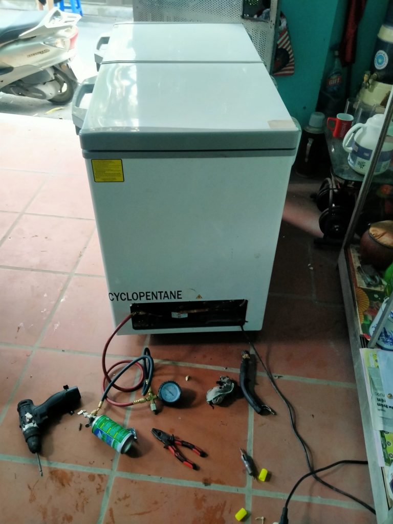 Gia Thay Loc Tu Dong Sanaky Tai Nha Ha Noi Tim Hieu Gia Tri Va Dich Vu Sua Chua 676af33f58abe.jpg