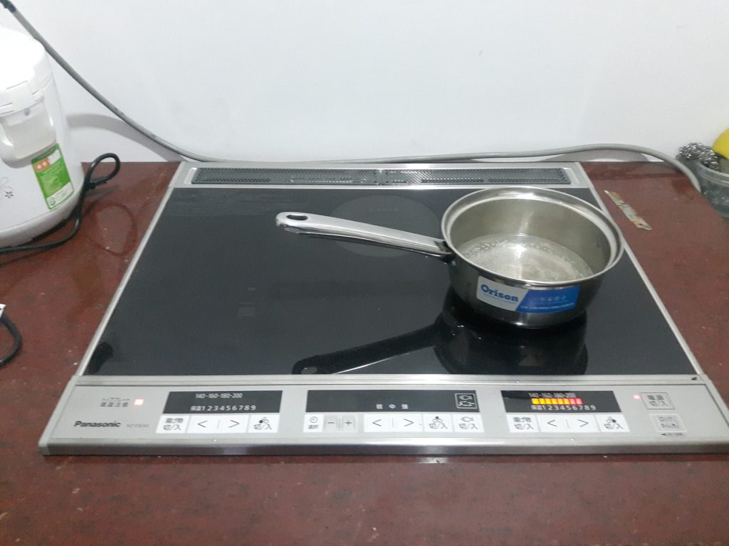 Thay Quat Gio Bep Tu Panasonic Tai Nha Huong Dan Chi Tiet Cho Nguoi Tieu Dung 6784584a5b610.jpg