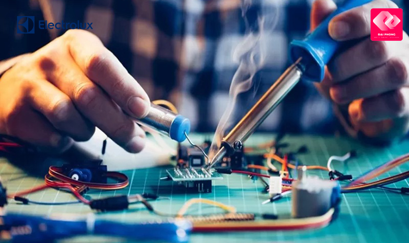 Loi E90 May Giat Electrolux Nguyen Nhan Cach Khac Phuc Va Loi Khuyen Tu Chuyen Gia 6965047f88c18.jpg